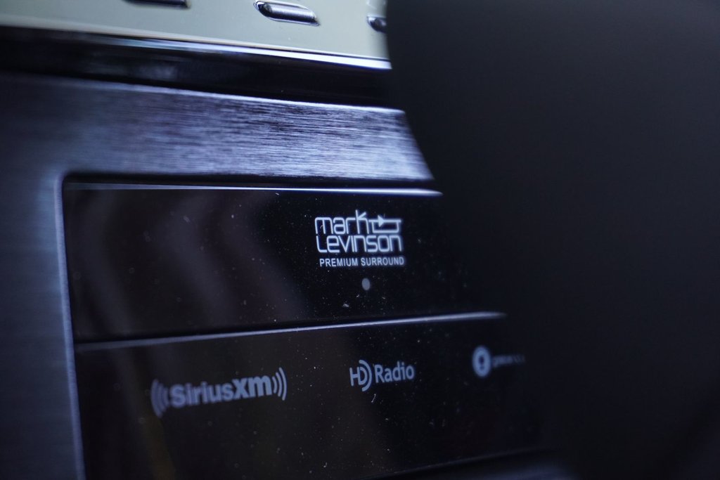 2025 Lexus IS 300 AWD ULTRA LUXURY in Ajax, Ontario at Lexus of Lakeridge - 8 - w1024h768px