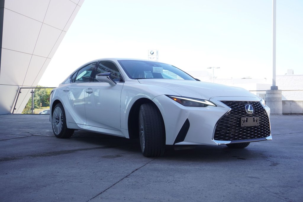2025 Lexus IS 300 AWD ULTRA LUXURY in Ajax, Ontario at Lexus of Lakeridge - 20 - w1024h768px