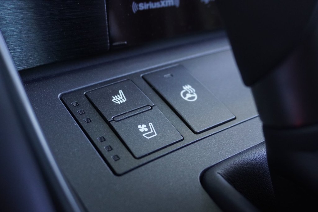 2025 Lexus IS 300 AWD ULTRA LUXURY in Ajax, Ontario at Lexus of Lakeridge - 9 - w1024h768px