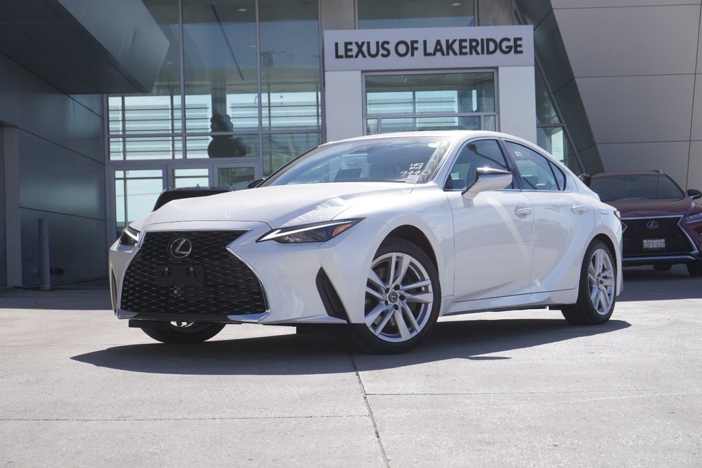 2025 Lexus IS 300 AWD PREMIUM in Ajax, Ontario at Lexus of Lakeridge - 17 - w1024h768px