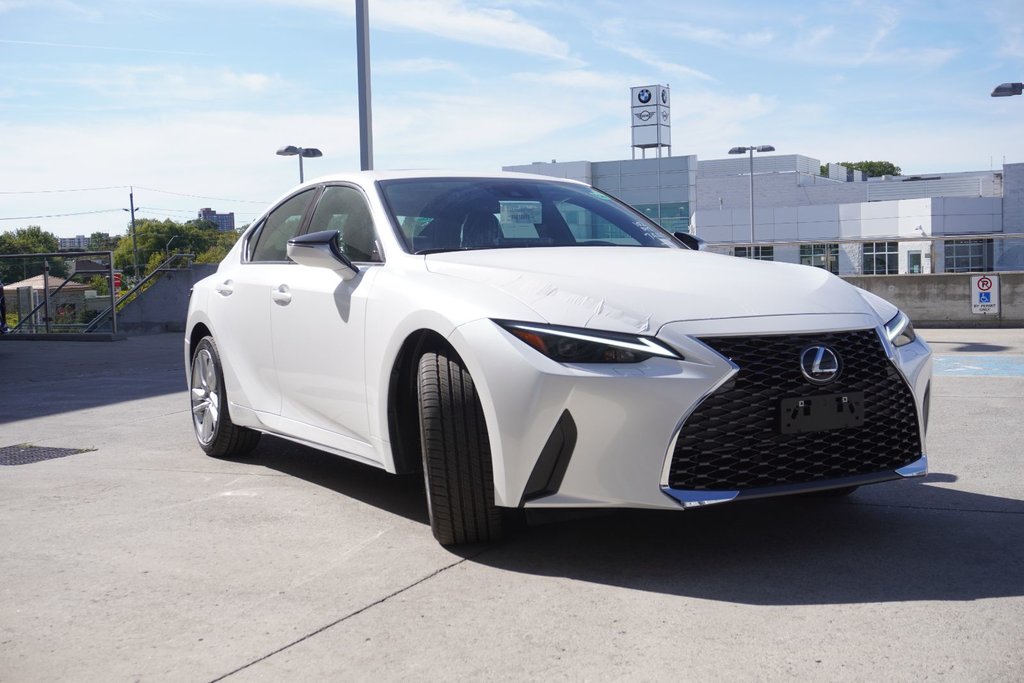 2025 Lexus IS 300 AWD PREMIUM in Ajax, Ontario at Lexus of Lakeridge - 18 - w1024h768px