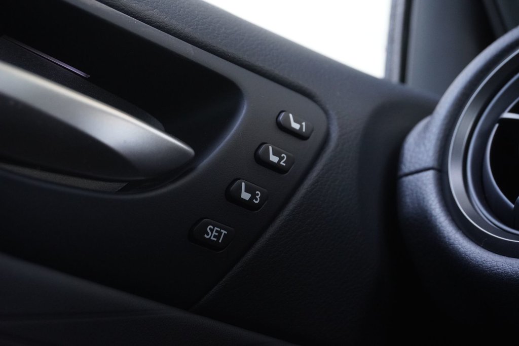2025 Lexus IS 300 AWD F SPORT 2 in Ajax, Ontario at Lexus of Lakeridge - 4 - w1024h768px
