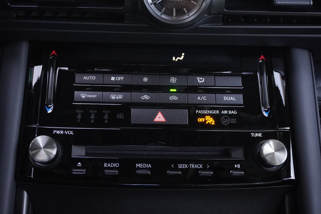 2025 Lexus IS 300 AWD F SPORT 2 in Ajax, Ontario at Lexus of Lakeridge - 9 - w1024h768px
