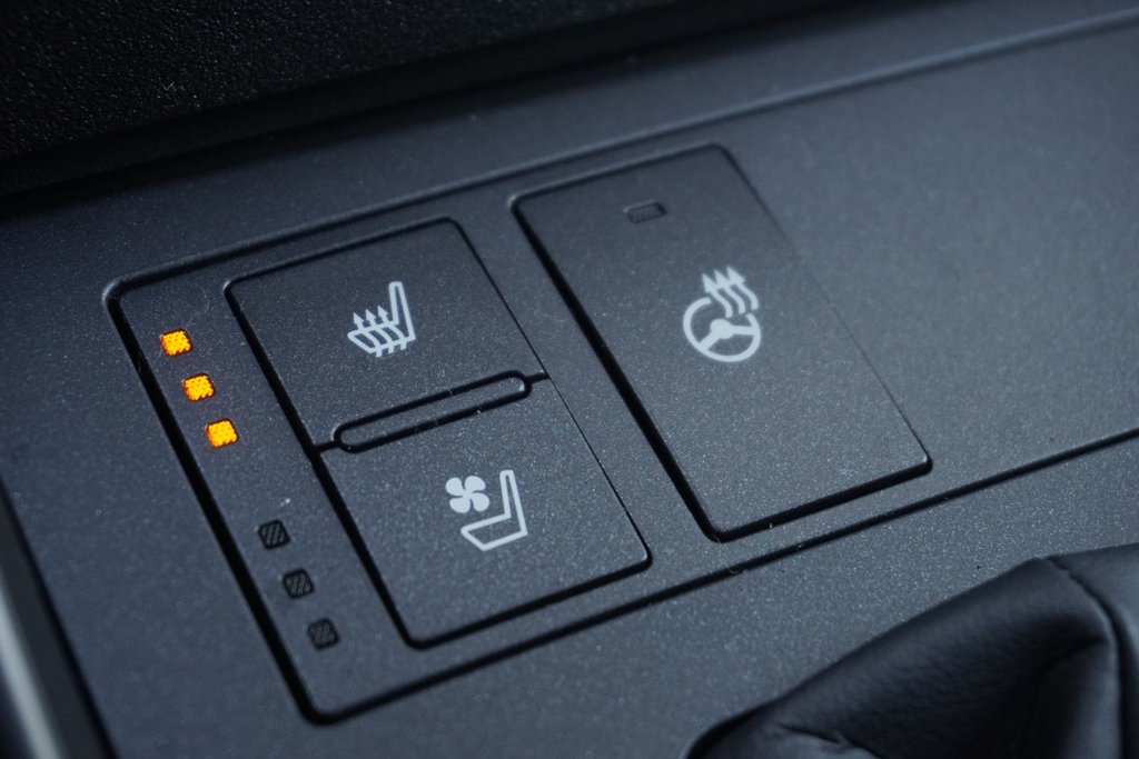 2025 Lexus IS 300 AWD LUXURY in Ajax, Ontario at Lexus of Lakeridge - 8 - w1024h768px