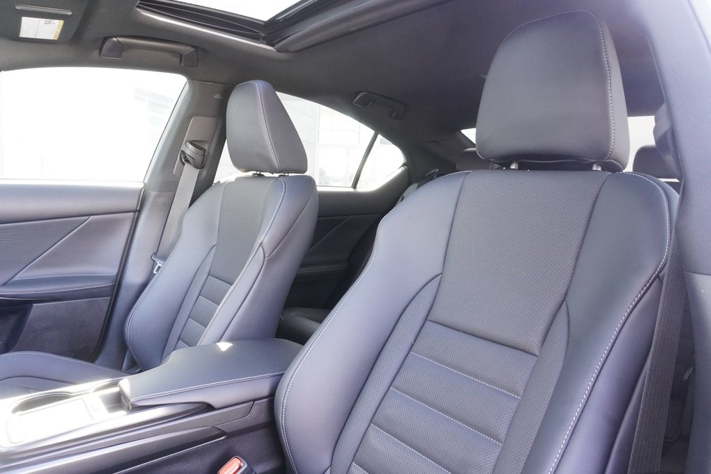 2025 Lexus IS 500 F SPORT PERFORMANCE +|LFA CLUSTER|M/LEVINSON in Ajax, Ontario at Lexus of Lakeridge - 10 - w1024h768px