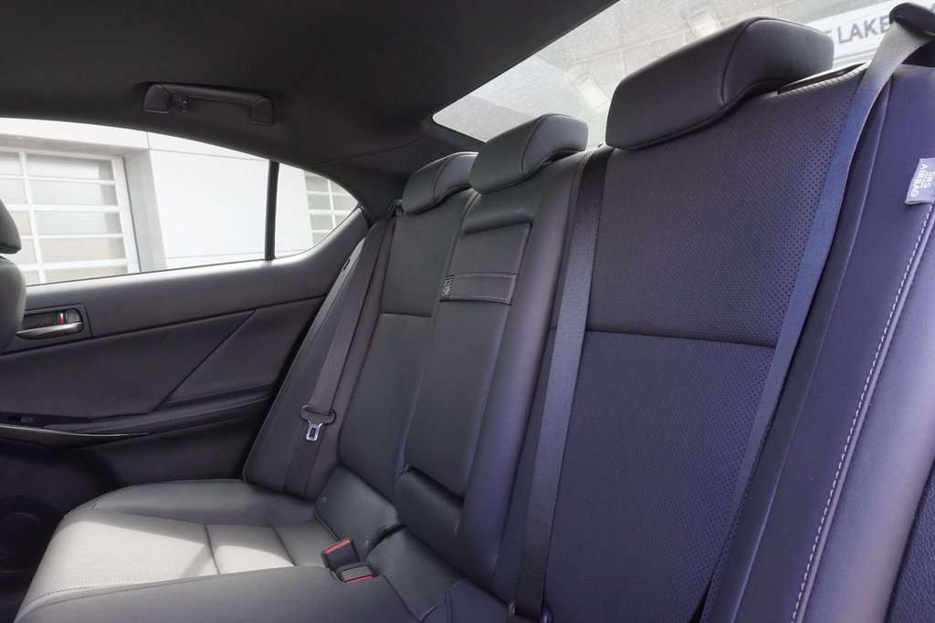 2025 Lexus IS 300 AWD PREMIUM|SUNROOF|H/V FRONT SEATS|H/STEERING in Ajax, Ontario at Lexus of Lakeridge - 10 - w1024h768px