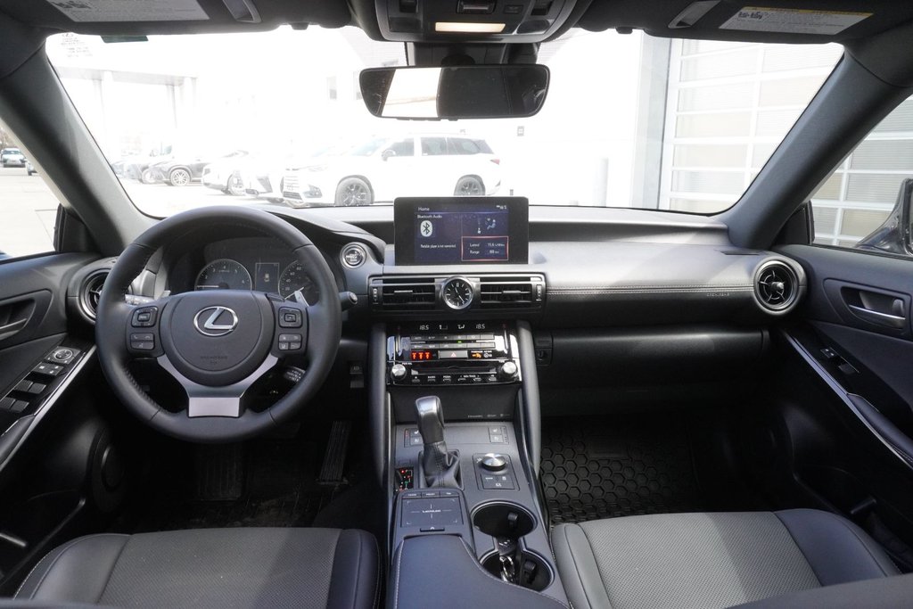 2025 Lexus IS 300 AWD PREMIUM|SUNROOF|H/V FRONT SEATS|H/STEERING in Ajax, Ontario at Lexus of Lakeridge - 11 - w1024h768px