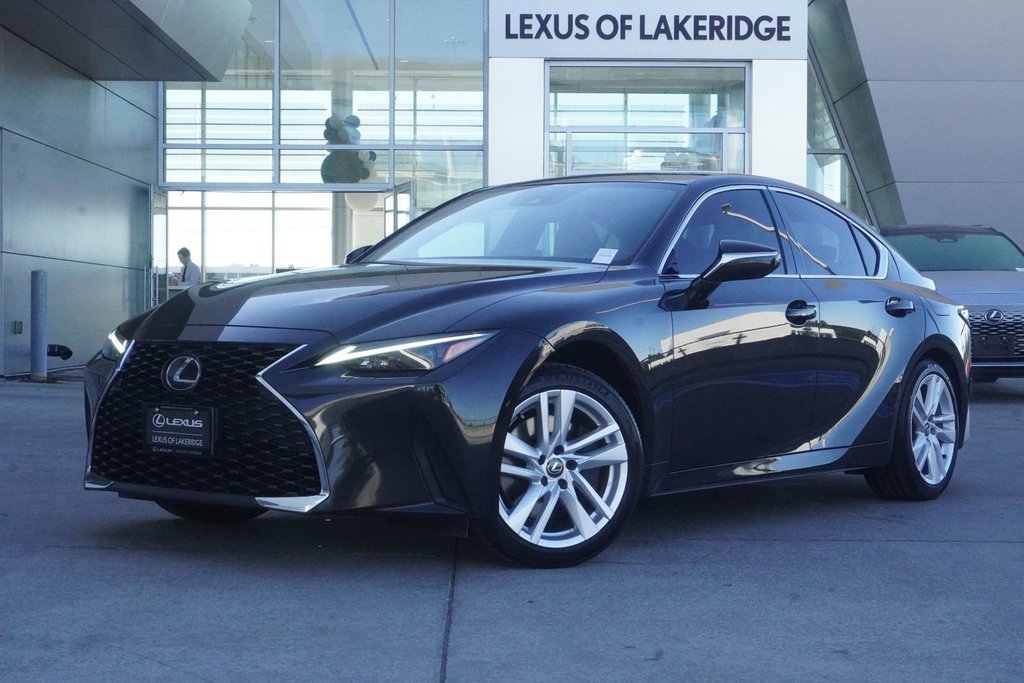 2025 Lexus IS 300 AWD in Ajax, Ontario at Lexus of Lakeridge - 13 - w1024h768px