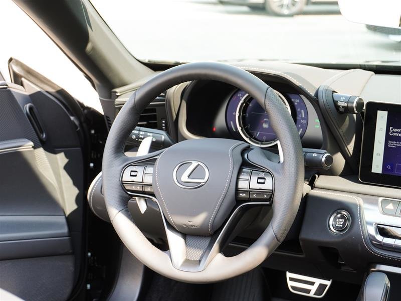 2024 Lexus LC Convertible 500 in Ajax, Ontario at Lakeridge Auto Gallery - 24 - w1024h768px