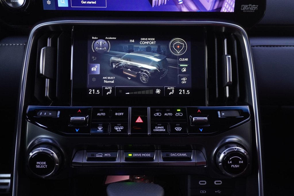 2025 Lexus LX 600 F SPORT|SOFT CLOSE DOORS|MASSAGE SEATS|M/LEVINSON in Ajax, Ontario at Lexus of Lakeridge - 9 - w1024h768px