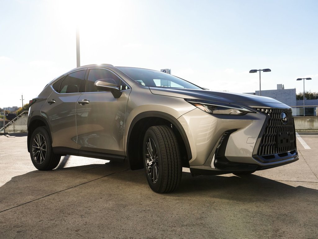 2025 Lexus NX HYBRID 350h in Ajax, Ontario at Lakeridge Auto Gallery - 17 - w1024h768px