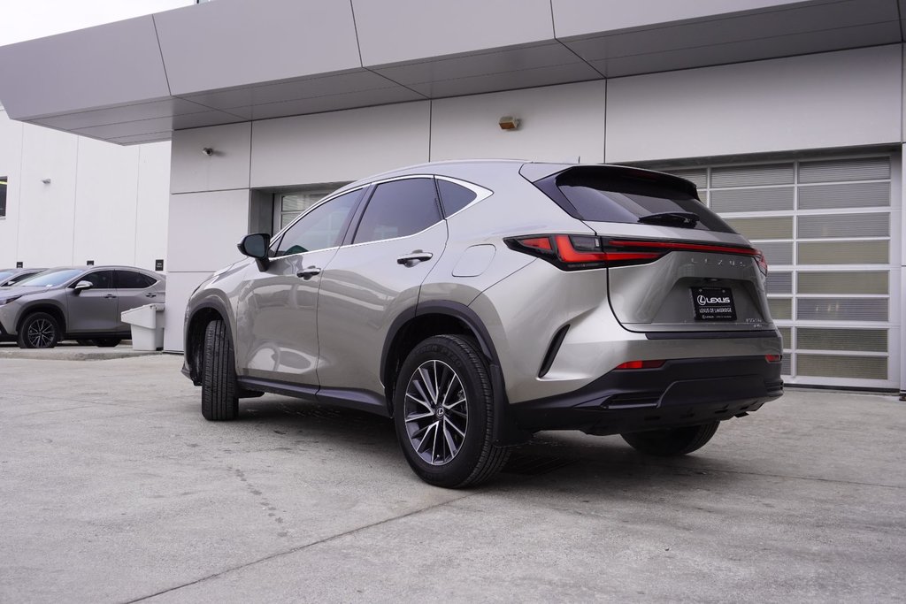 2024 Lexus NX 250 AWD SIGNATURE|9.8DISPLAY|CARPLAY|BLIND SPOT in Ajax, Ontario at Lakeridge Auto Gallery - 17 - w1024h768px