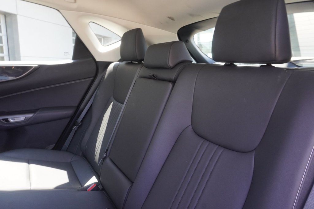 2024 Lexus NX 250 AWD SIGNATURE|CARPLAY|H/STEERING|BLINDSPOT in Ajax, Ontario at Lakeridge Auto Gallery - 12 - w1024h768px
