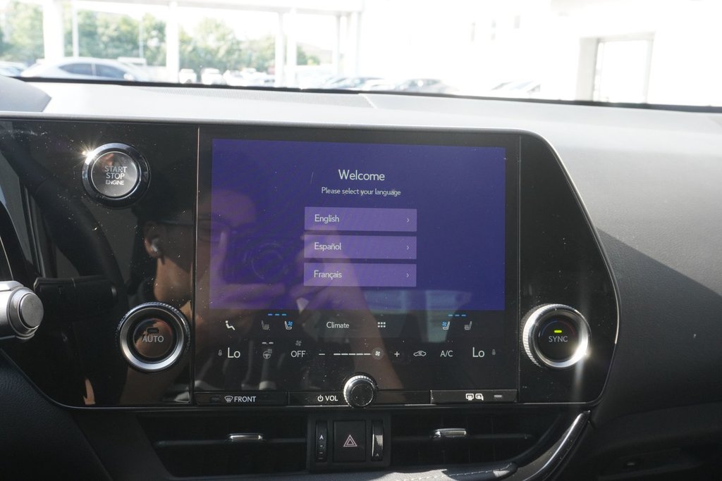 2024 Lexus NX 350 PREMIUM|9.8 DISPLAY|CARPLAY|MOONROOF|B/SPOT in Ajax, Ontario at Lakeridge Auto Gallery - 7 - w1024h768px