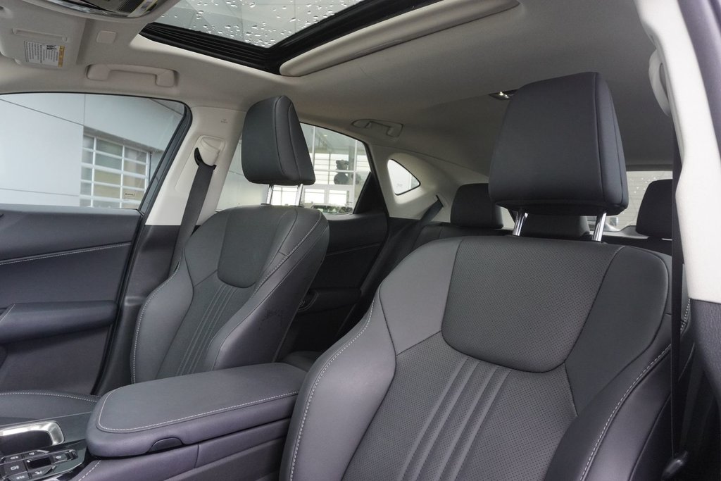 2024 Lexus NX 350 PREMIUM|MOONROOF|H/V FRONT SEATS|CARPLAY in Ajax, Ontario at Lexus of Lakeridge - 10 - w1024h768px