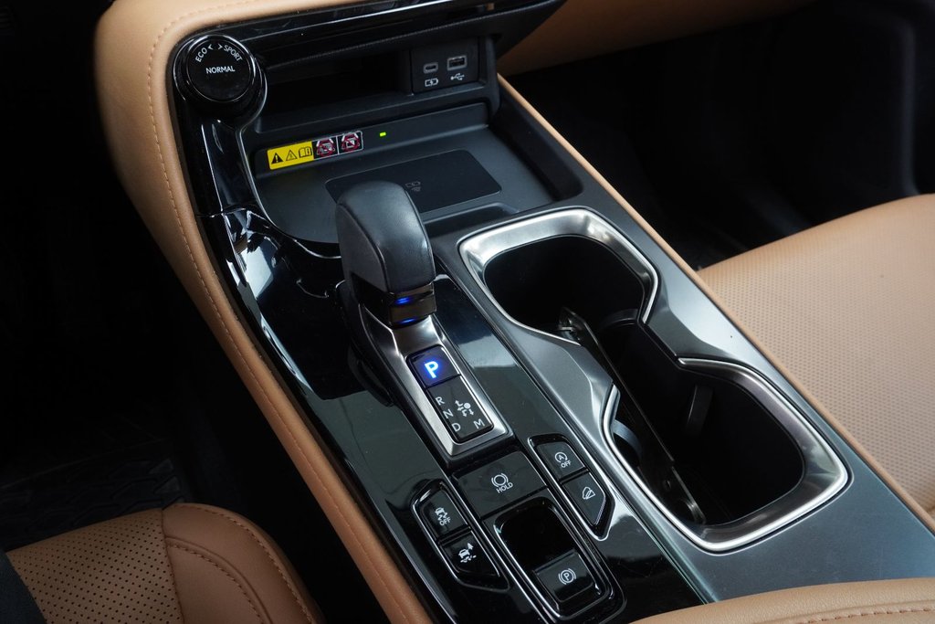 2024 Lexus NX 350 LUXURY|WIRELESS|14 DISPLAY|H/V FRONT SEATS in Ajax, Ontario at Lexus of Lakeridge - 5 - w1024h768px