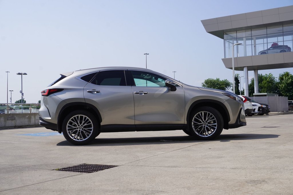 2025 Lexus NX 350 in Ajax, Ontario at Lakeridge Auto Gallery - 22 - w1024h768px