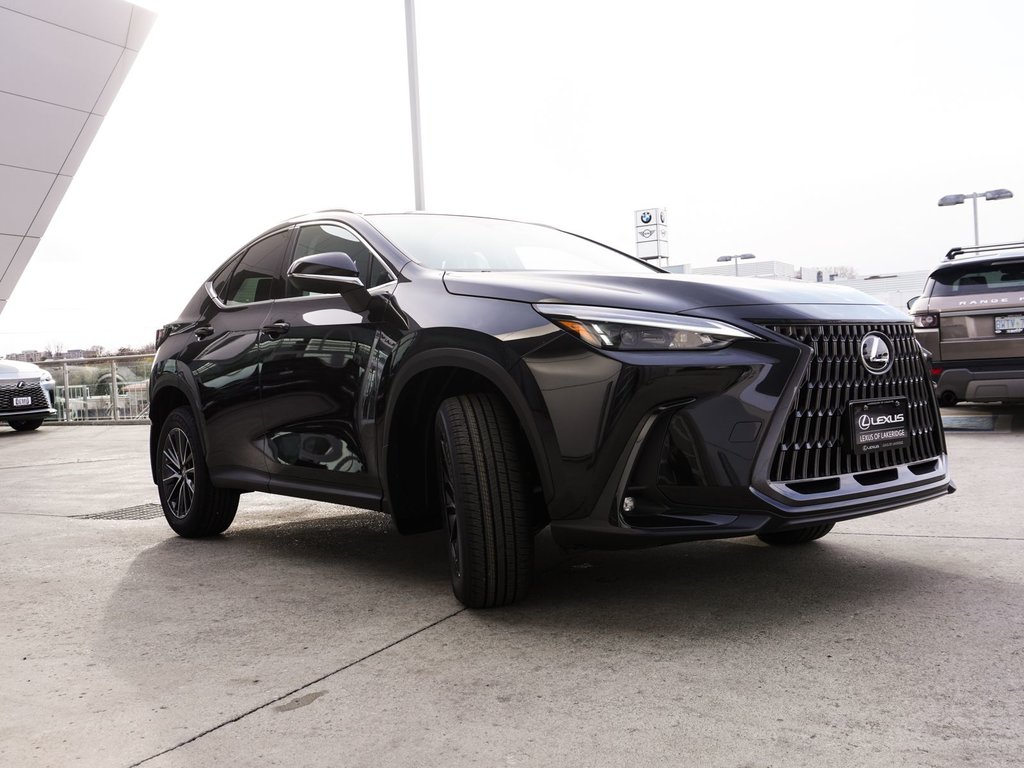 2025 Lexus NX 250 SIGNATURE in Ajax, Ontario at Lakeridge Auto Gallery - 15 - w1024h768px