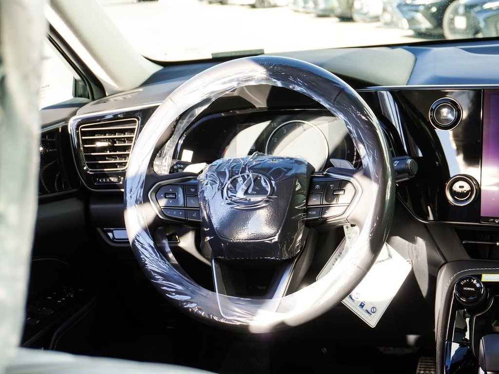 2025 Lexus NX 250 SIGNATURE in Ajax, Ontario at Lakeridge Auto Gallery - 14 - w1024h768px