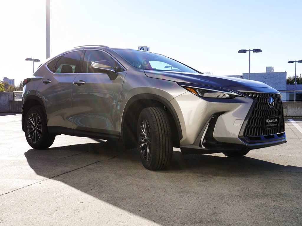 2025 Lexus NX 250 SIGNATURE in Ajax, Ontario at Lakeridge Auto Gallery - 16 - w1024h768px