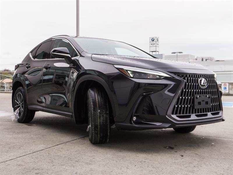 2025 Lexus NX 250 SIGNATURE in Ajax, Ontario at Lakeridge Auto Gallery - 12 - w1024h768px