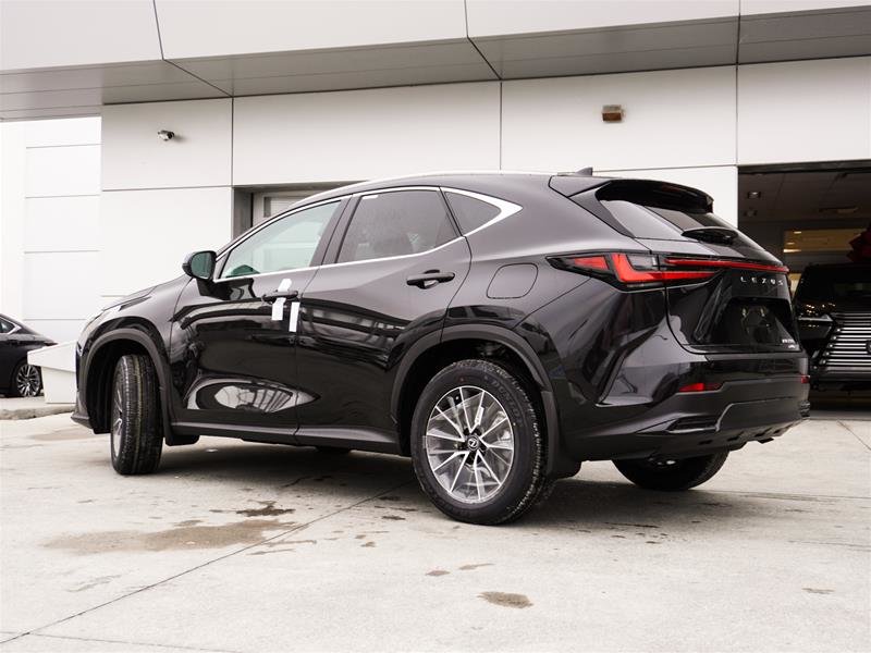 2025 Lexus NX 250 SIGNATURE in Ajax, Ontario at Lakeridge Auto Gallery - 5 - w1024h768px