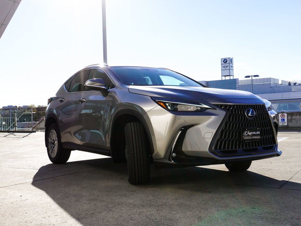 2025 Lexus NX 250 SIGNATURE in Ajax, Ontario at Lakeridge Auto Gallery - 15 - w1024h768px