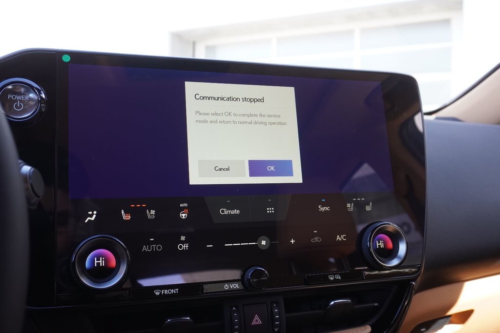 2025 Lexus NX 350h LUXURY|BLINDSPOT|PANORAMIC|WIRELESS|AMBIENT in Ajax, Ontario at Lakeridge Auto Gallery - 9 - w1024h768px