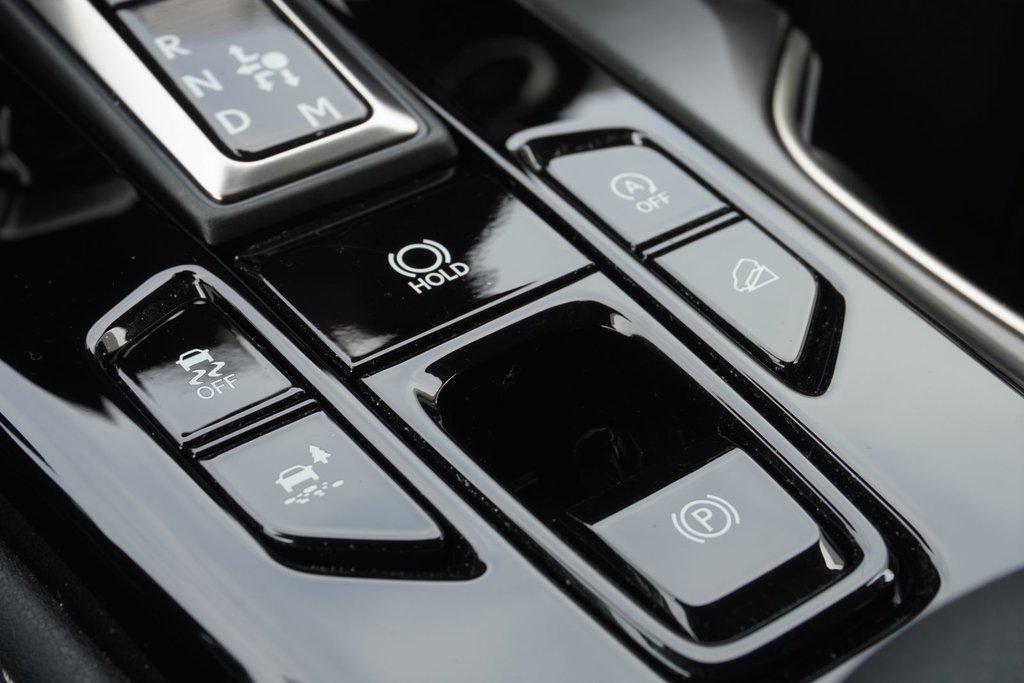2025 Lexus NX 250 AWD SIGNATURE|CARPLAY|BLINDSPOT|H/STEERING in Ajax, Ontario at Lakeridge Auto Gallery - 10 - w1024h768px