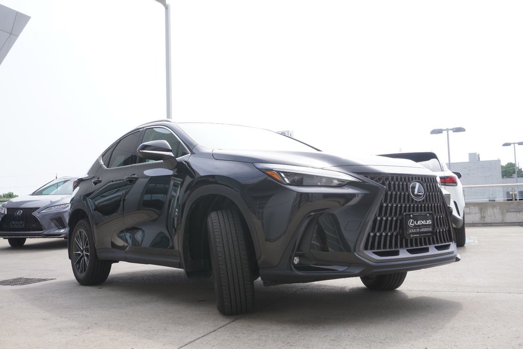 2025 Lexus NX 250 AWD SIGNATURE|CARPLAY|BLINDSPOT|H/STEERING in Ajax, Ontario at Lakeridge Auto Gallery - 18 - w1024h768px