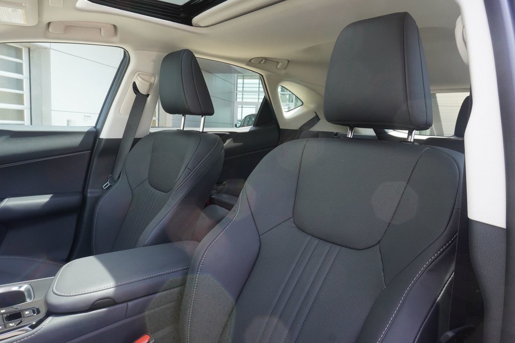 2025 Lexus NX 350h PREMIUM|CARPLAY|BLINDSPOT|SUNROOF|AMBIENT in Ajax, Ontario at Lexus of Lakeridge - 13 - w1024h768px