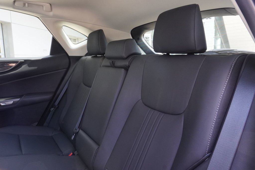2025 Lexus NX 350h PREMIUM|CARPLAY|BLINDSPOT|SUNROOF|AMBIENT in Ajax, Ontario at Lexus of Lakeridge - 14 - w1024h768px