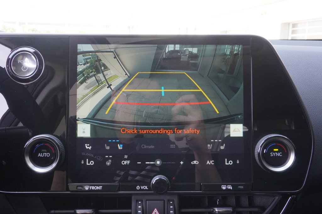 2025 Lexus NX 350h PREMIUM|CARPLAY|BLINDSPOT|SUNROOF|AMBIENT in Ajax, Ontario at Lexus of Lakeridge - 8 - w1024h768px