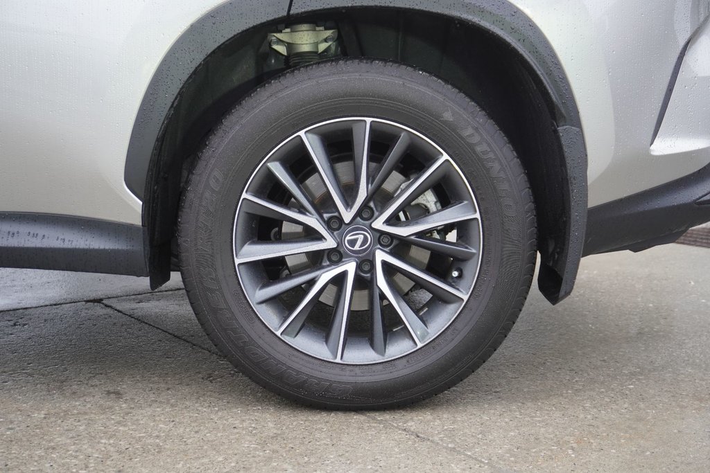 2025 Lexus NX 250 AWD SIGNATURE|CARPLAY|H/STEERING|NAVI in Ajax, Ontario at Lexus of Lakeridge - 15 - w1024h768px