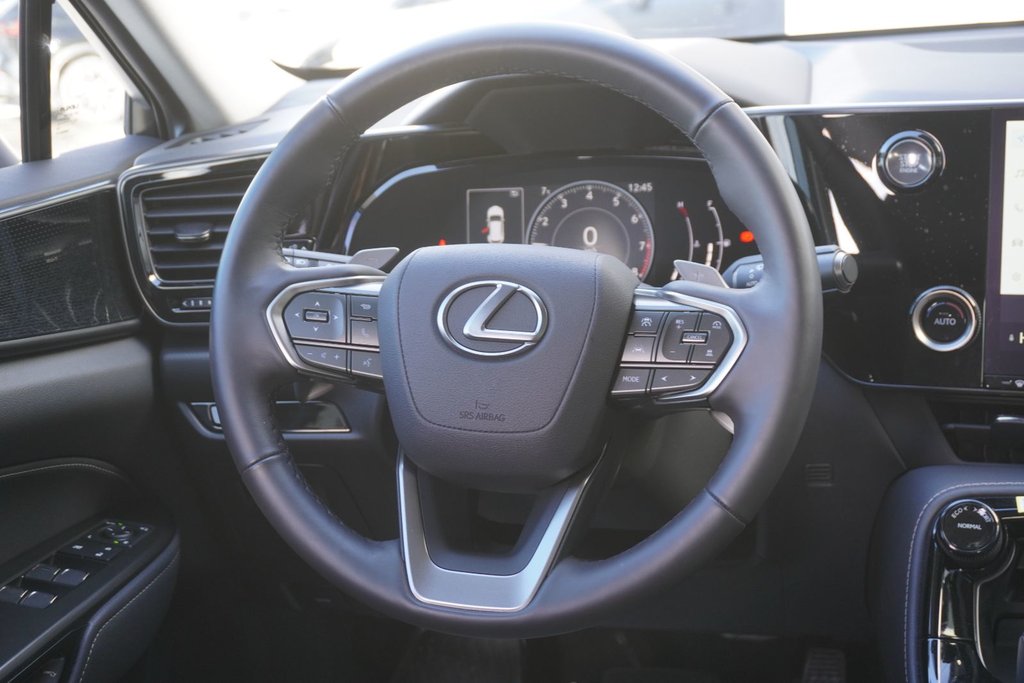 2025 Lexus NX 250 AWD SIGNATURE|CARPLAY|H/STEERING|NAVI in Ajax, Ontario at Lexus of Lakeridge - 10 - w1024h768px