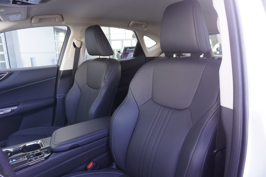 2025 Lexus NX 250 AWD SIGNATURE|CARPLAY|H/STEERING|NAVI in Ajax, Ontario at Lexus of Lakeridge - 7 - w1024h768px