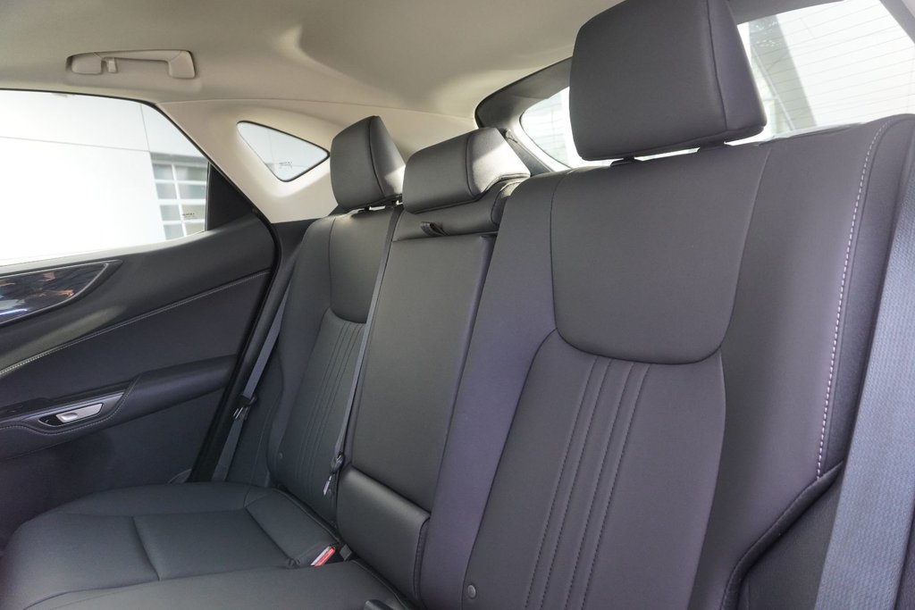 2025 Lexus NX 350 PREMIUM|MOONROOF|H/V FRONT SEATS|CARPLAY in Ajax, Ontario at Lexus of Lakeridge - 10 - w1024h768px