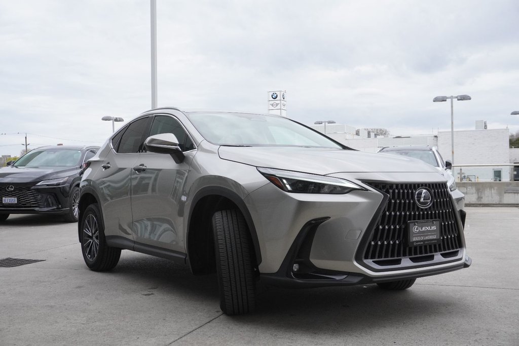 2025 Lexus NX 250 AWD SIGNATURE|CARPLAY|H/STEERING|NAVI in Ajax, Ontario at Lexus of Lakeridge - 12 - w1024h768px