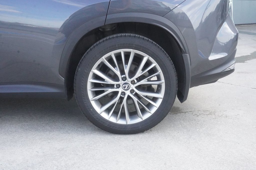 2025 Lexus NX 350 LUXURY|WIRELESS|14 DISPLAY|H/V FRONT SEATS in Ajax, Ontario at Lexus of Lakeridge - 10 - w1024h768px