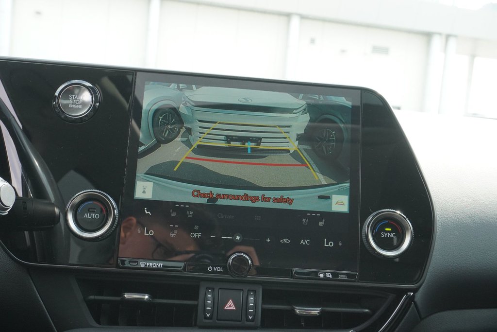 2026 Lexus NX 350 PREMIUM|CARPLAY|H/V FRONT SEATS|MOONROOF in Ajax, Ontario at Lakeridge Auto Gallery - 6 - w1024h768px