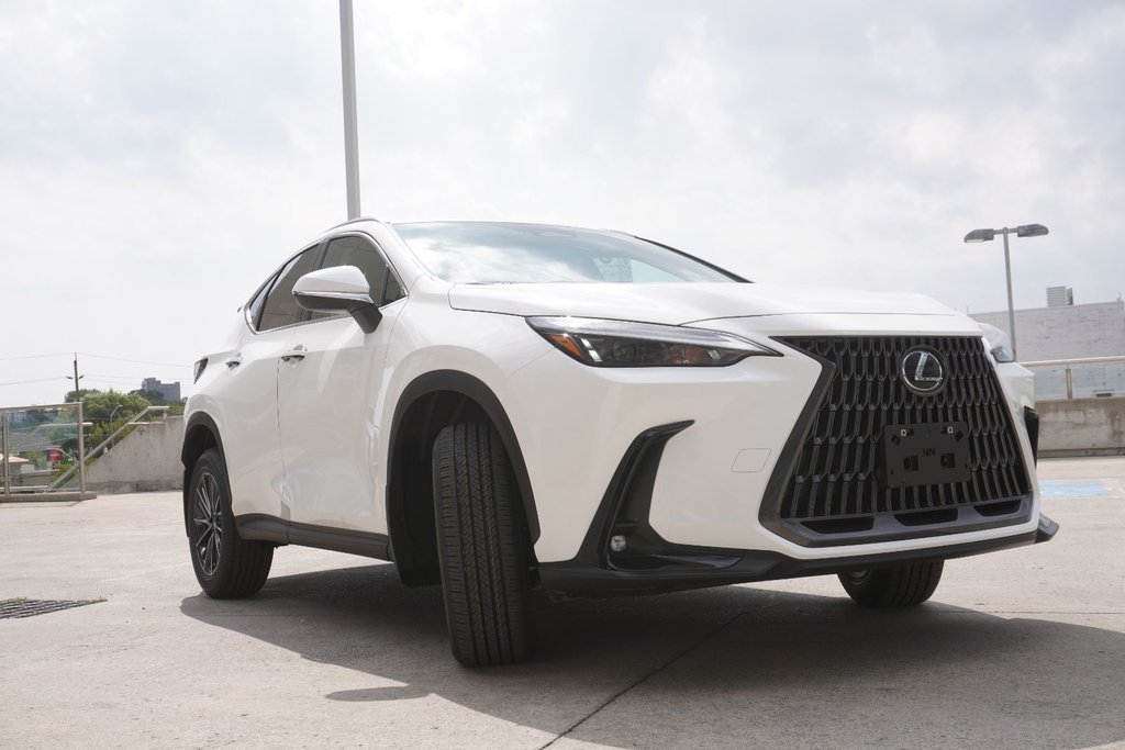 2026 Lexus NX 350 PREMIUM|CARPLAY|BLINDSPOT|H/V FRONT SEATS in Ajax, Ontario at Lexus of Lakeridge - 17 - w1024h768px