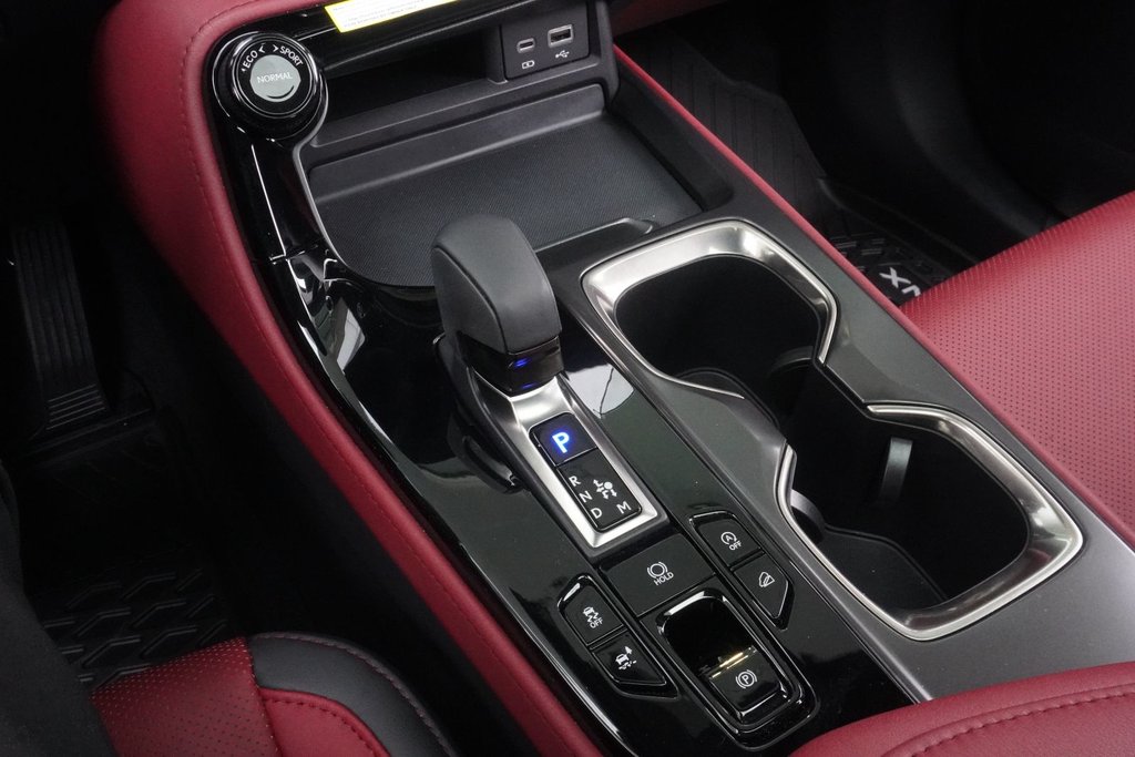 2026 Lexus NX 350 PREMIUM|9.8 DISPLAY|CARPLAY|B/SPOT|MOONROOF in Ajax, Ontario at Lexus of Lakeridge - 5 - w1024h768px