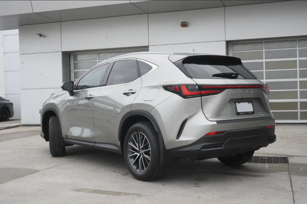 2026 Lexus NX 350 PREMIUM|MOONROOF|H/V FRONT SEATS|CARPLAY in Ajax, Ontario at Lexus of Lakeridge - 15 - w1024h768px