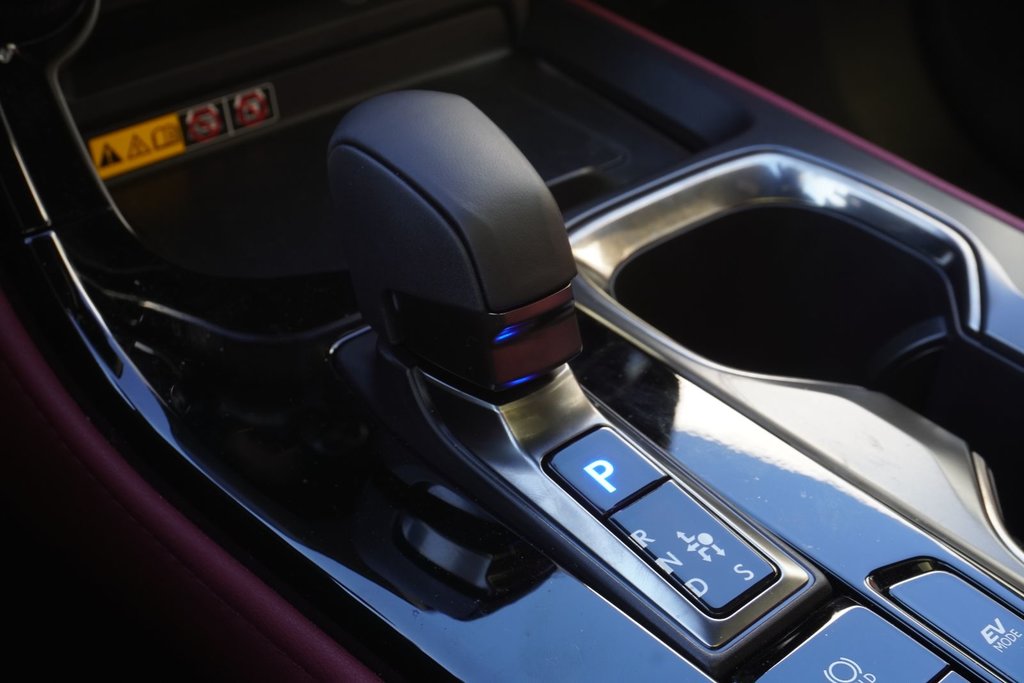 2025 Lexus NX 350h ULTRA LUXURY|PANORAMIC|WIRELESS|NAVI|14 DISPLAY in Ajax, Ontario at Lakeridge Auto Gallery - 10 - w1024h768px