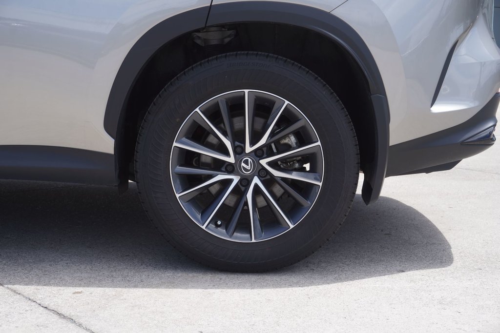 2025 Lexus NX 350h PREMIUM|MOONROOF|AMBIENT|H/V FRONT SEATS in Ajax, Ontario at Lexus of Lakeridge - 16 - w1024h768px