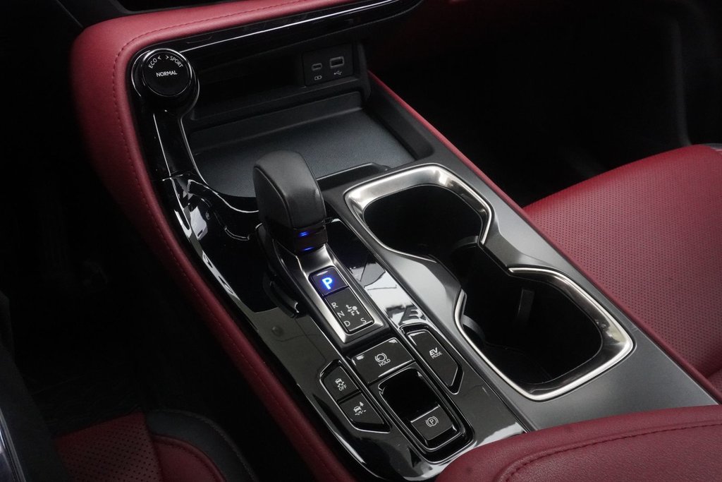 2025 Lexus NX 350h PREMIUM|9.8 DISPLAY|CARPLAY|B/SPOT|MOONROOF in Ajax, Ontario at Lexus of Lakeridge - 5 - w1024h768px