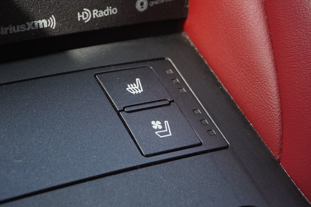 2022 Lexus RC 300 AWD PREMIUM|H/C SEATS|MOONROOF|BLINDSPOT in Ajax, Ontario at Lexus of Lakeridge - 11 - w1024h768px
