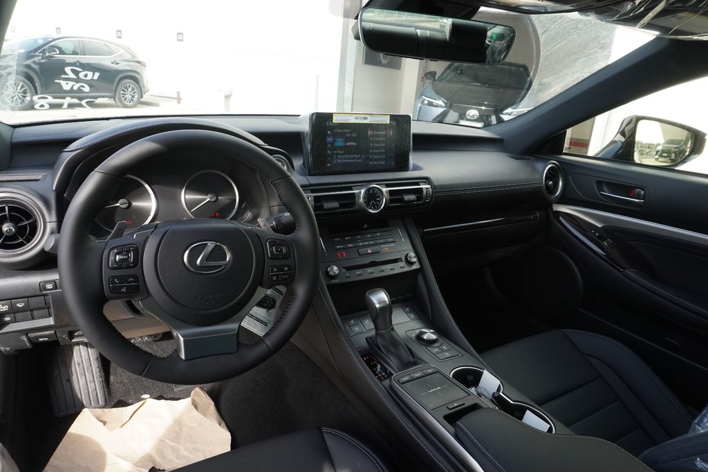 2025 Lexus RC 300 AWD in Ajax, Ontario at Lexus of Lakeridge - 15 - w1024h768px