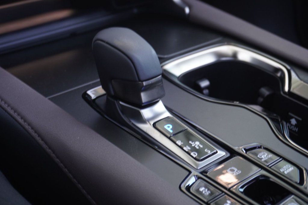 2025 Lexus RX 450h + EXECUTIVE in Ajax, Ontario at Lexus of Lakeridge - 12 - w1024h768px