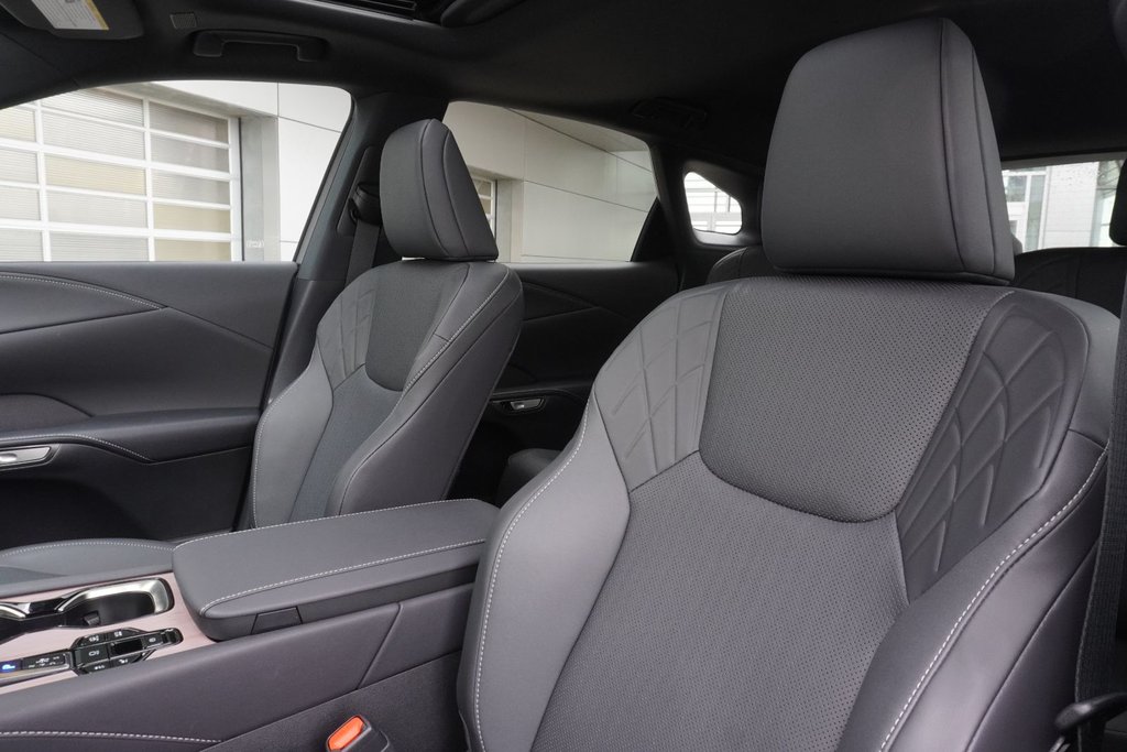 2026 Lexus RX 450h + ULTRA PREMIUM|H/V FRONT SEATS|MOONROOF|CARPLAY in Ajax, Ontario at Lexus of Lakeridge - 8 - w1024h768px